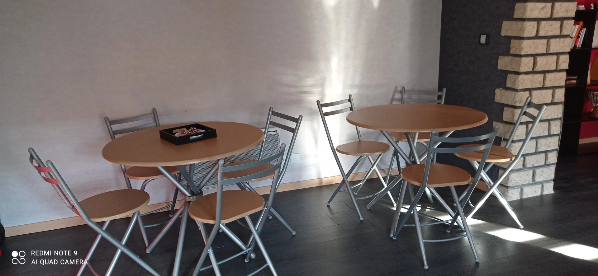 coin repas gite celles sur plaine 8 personnes