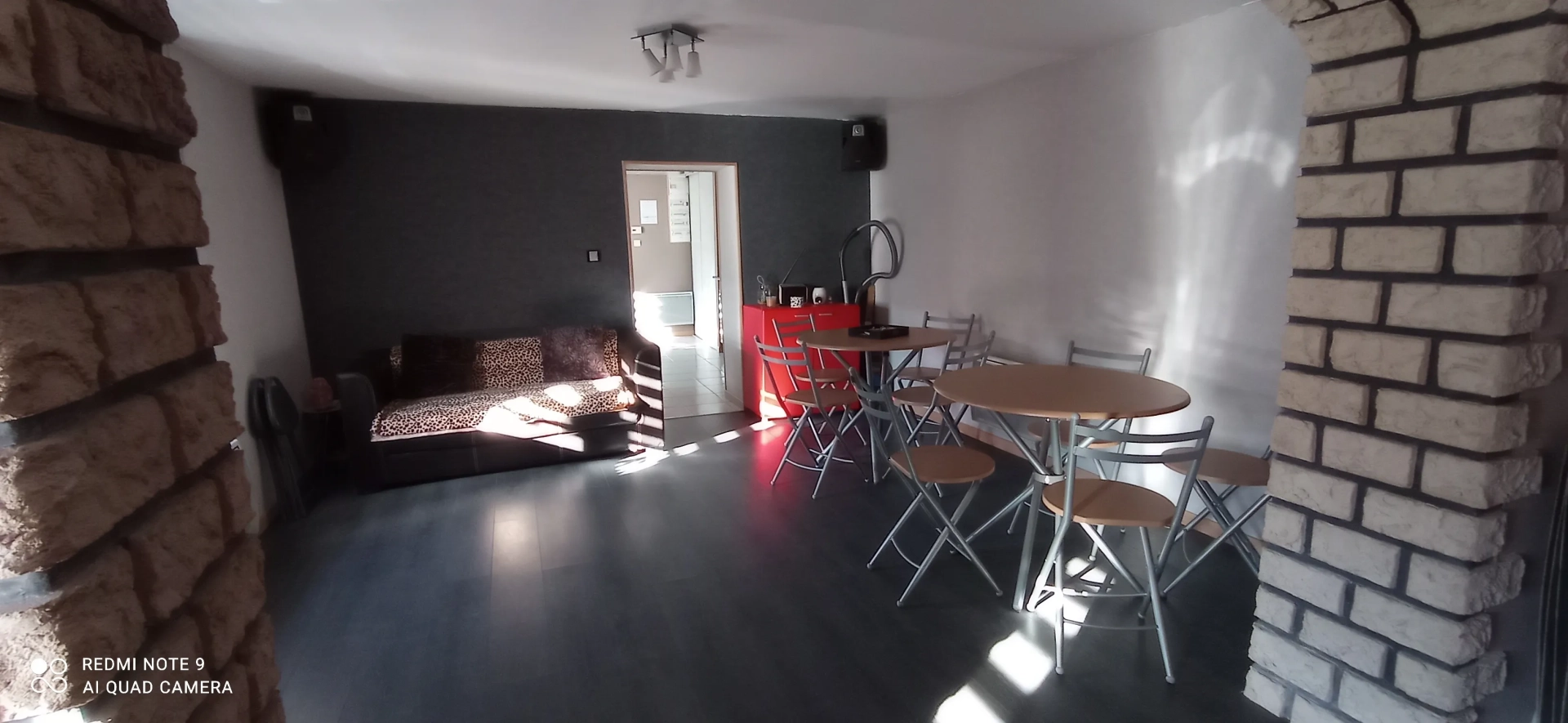 photo coin repas gite celles sur plaine 8 personnes